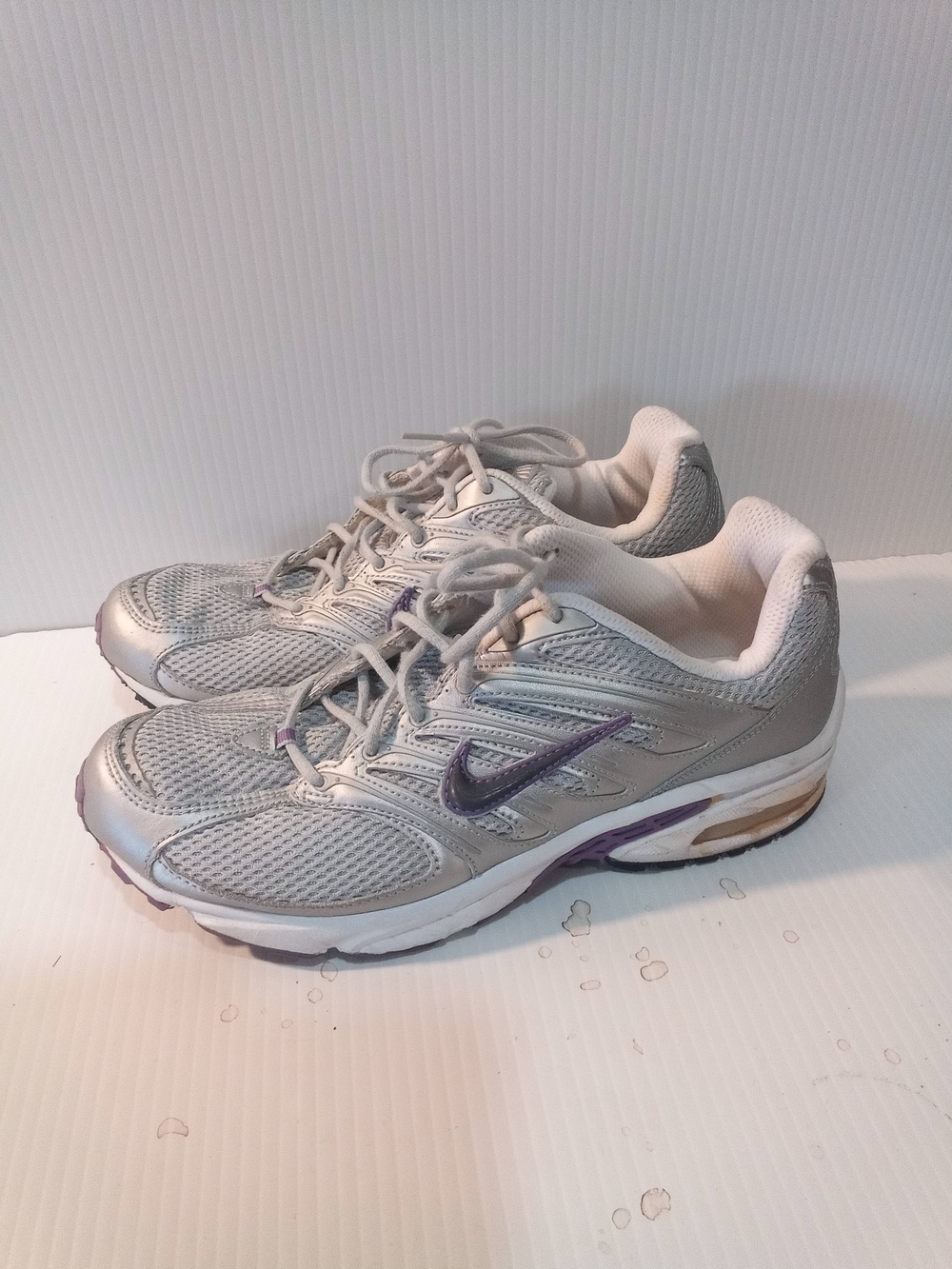 Nike Air Men's Sneakers Low Top Lace Up Silver/Purple Mesh 317956001